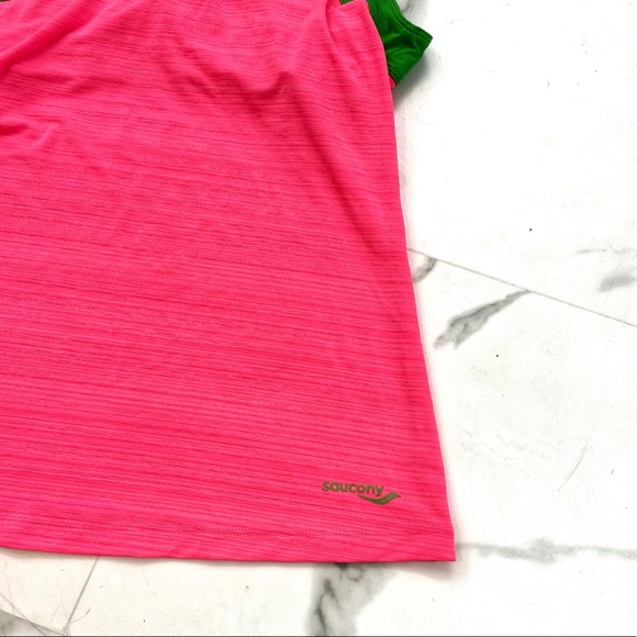 “SOLD” Saucony hot pink and green workout cute top. Size small. - Picture 3 of 6